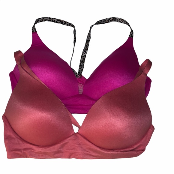 Victoria's Secret Other - Victoria’s Secret Lightly Lined Plunged Bras